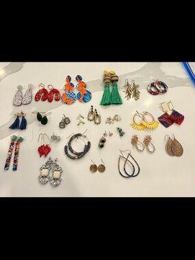 Lot. 25 Sets Of Earrings. Great Condition. Sorreli. WHBM. Alter’d State Handmade